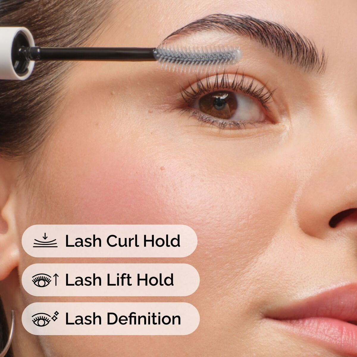 lash-curl-finisher-d5 ord-lash-curl-finisher-model-application-with-benefits.jpg